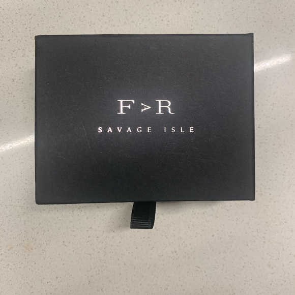 New with box: Gold Snake Necklace - Picture 3 of 7